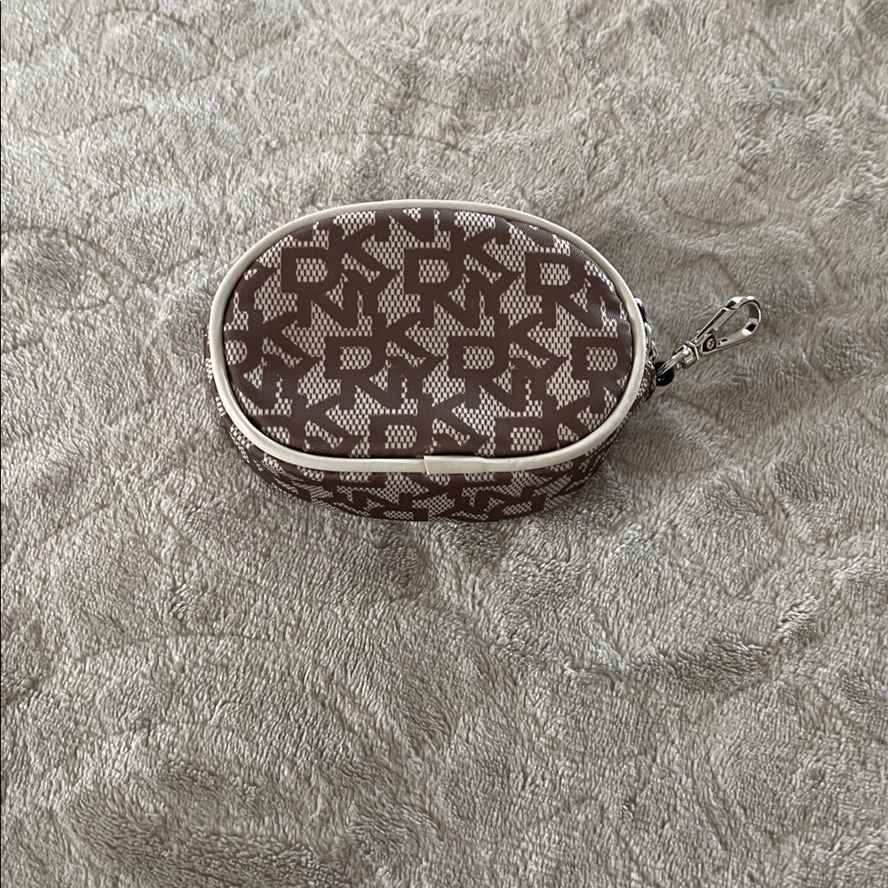 Dkny Brown Patterned Coin Pouch - image 2